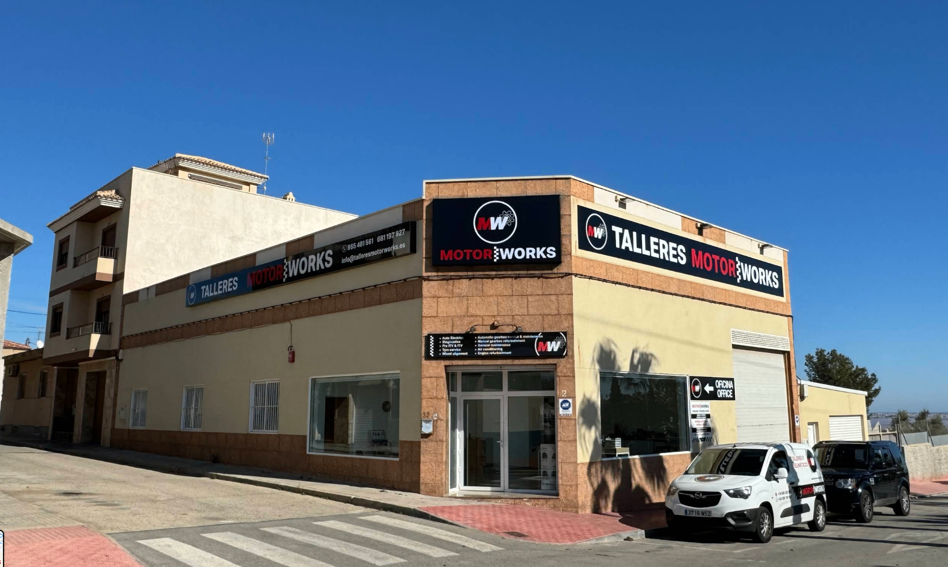Talleres Motorworks storefront exterior